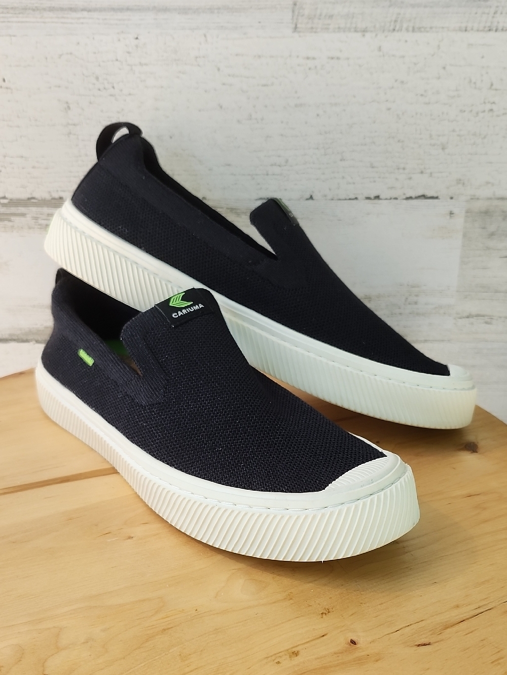 CARIUMA IBI SLIP-ON BLACK KNIT ECO-FRIENDLY SNEAKERS